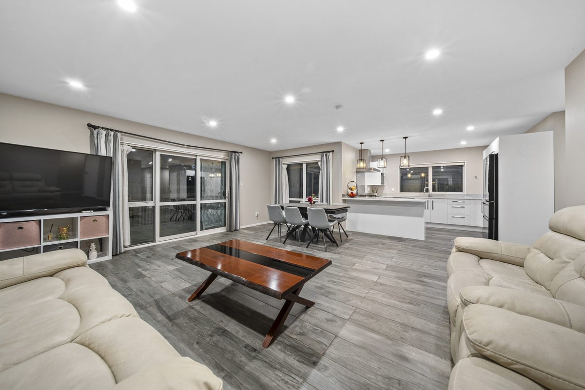 18B Beryl Place, Mangere East, Auckland - Carousel 1