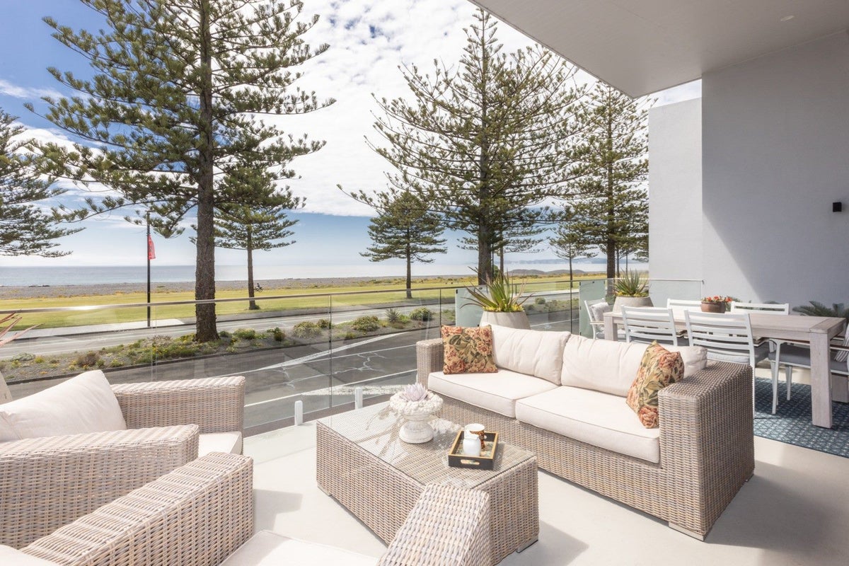 605 Marine Parade, Napier South, Napier - Carousel 2