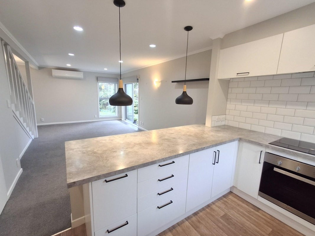 2/70 Hataitai Road, Hataitai, Wellington - Carousel 2