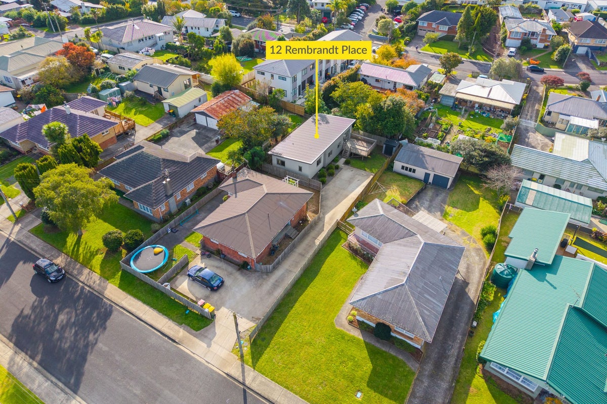 12A Rembrandt Place, Opaheke, Papakura - Carousel 21