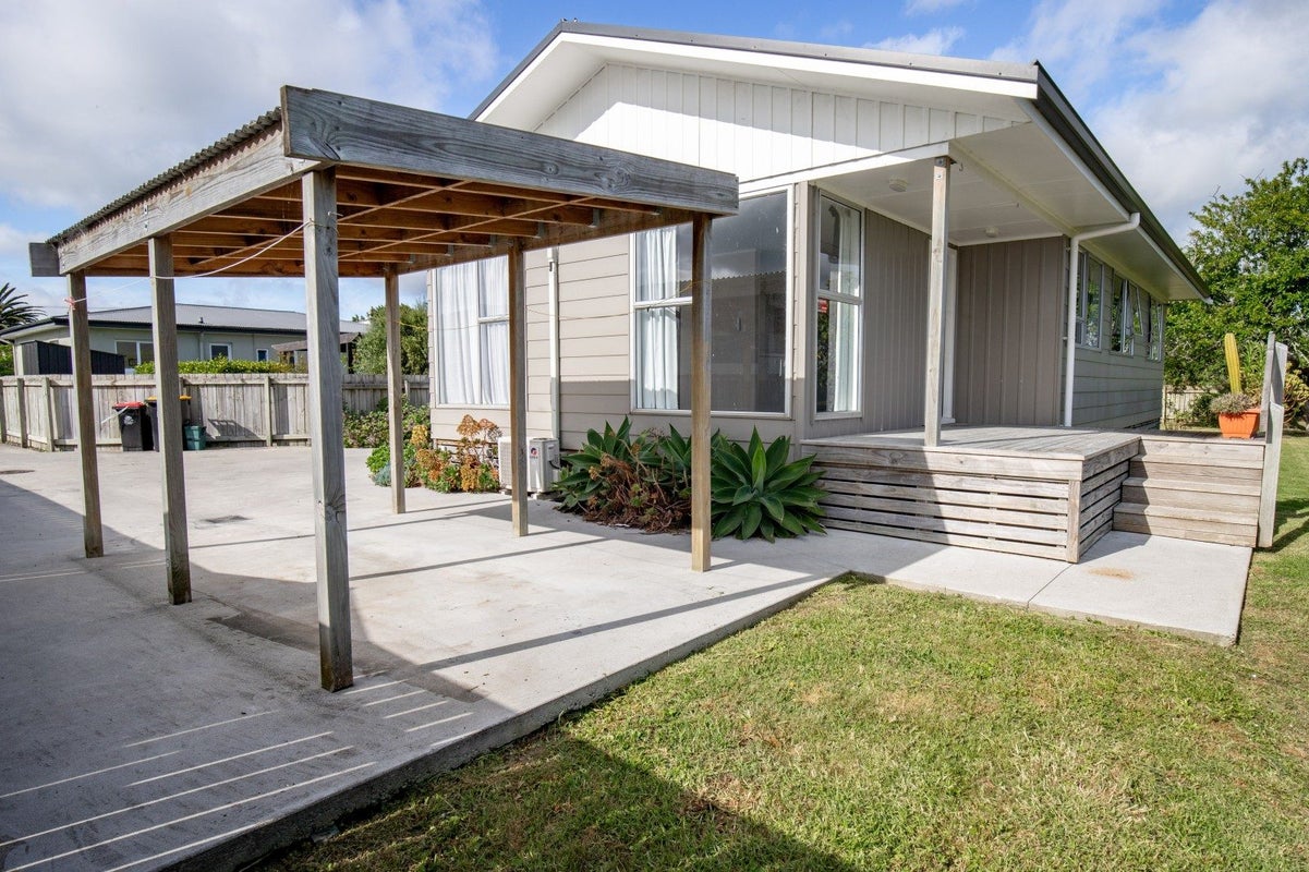 21B Orchard East Road, Ngatea - Carousel 1