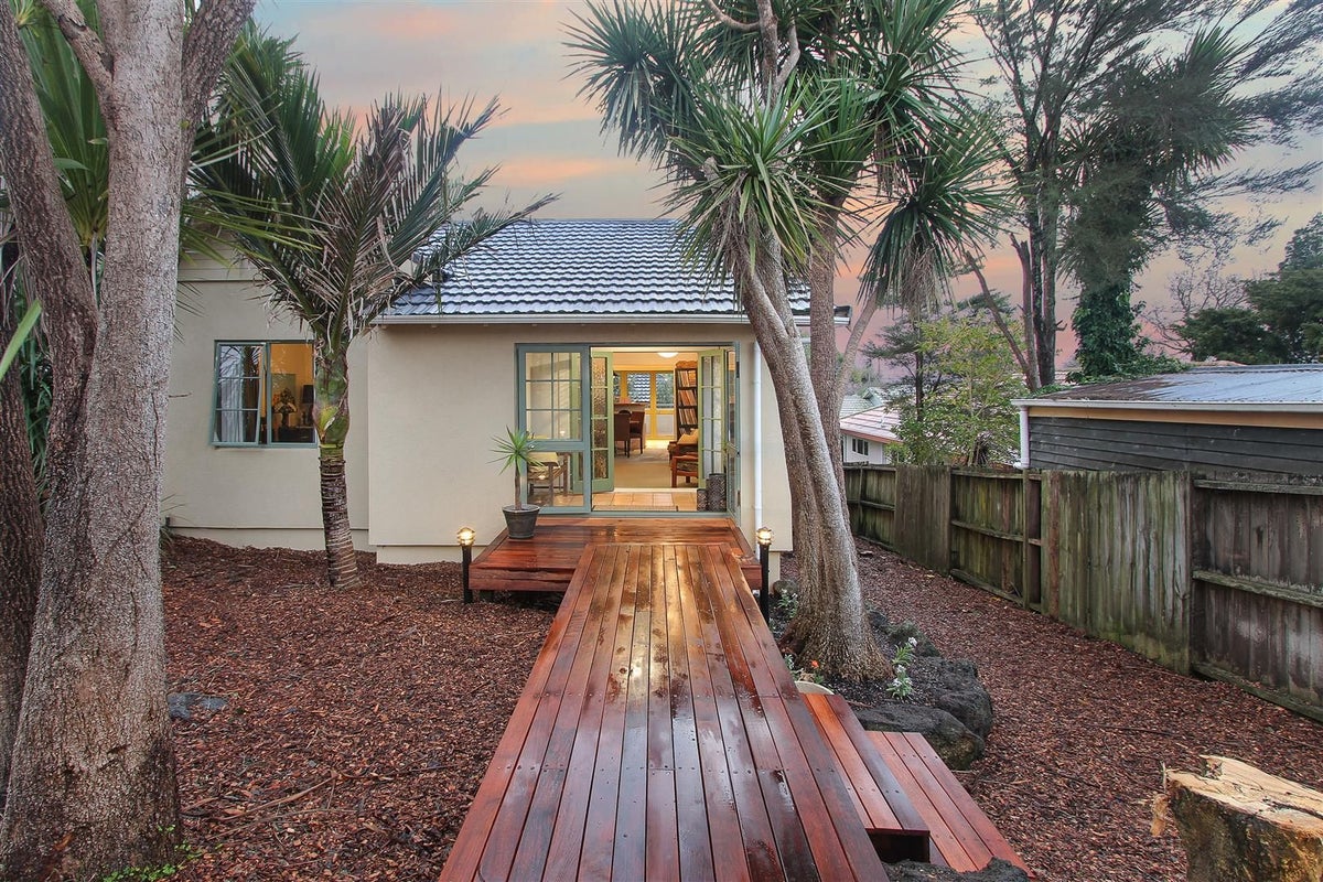 13B Ambler Avenue, Glen Eden, Auckland - Carousel 1