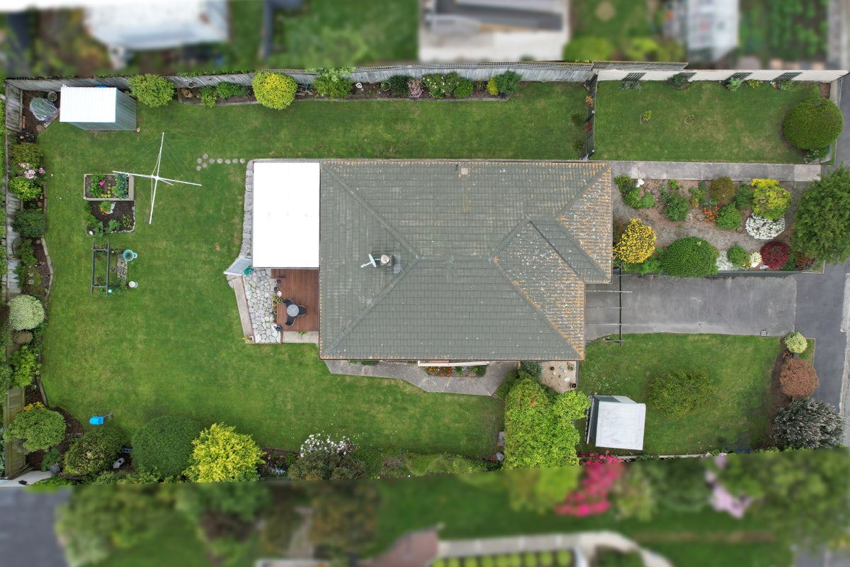 11 Selwyn Street, South Hill, Oamaru - Carousel 20