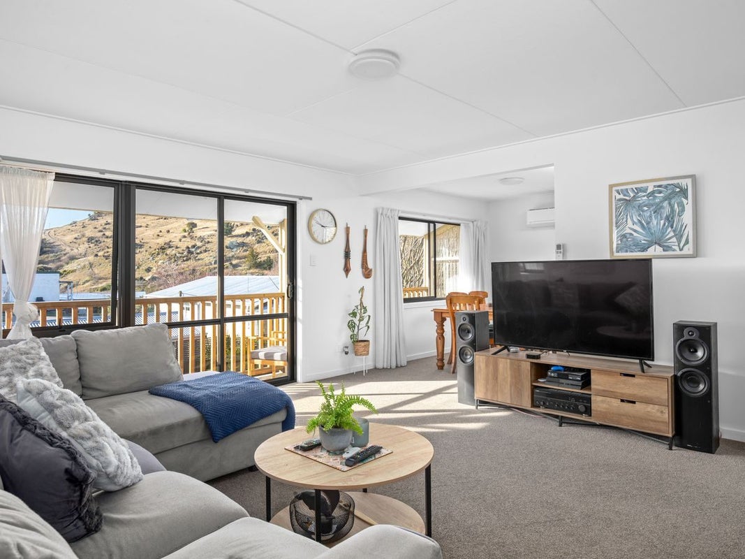 6 Teviot Street, Oamaru North, Oamaru - Carousel 2