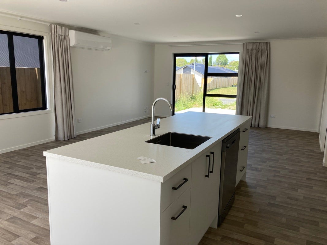 36 Acacia Avenue, Kihikihi, Te Awamutu - Carousel 2
