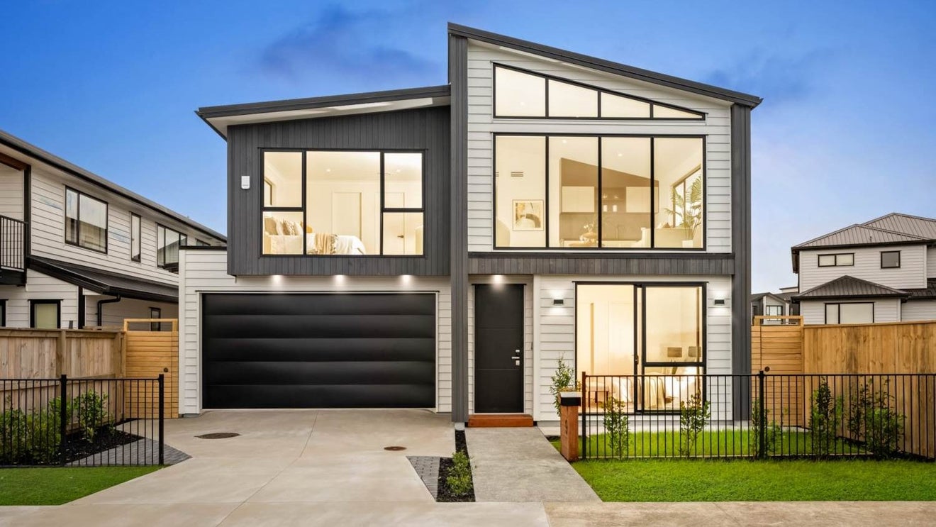 9 Picnic Point Road, Hobsonville, Auckland - Carousel 1
