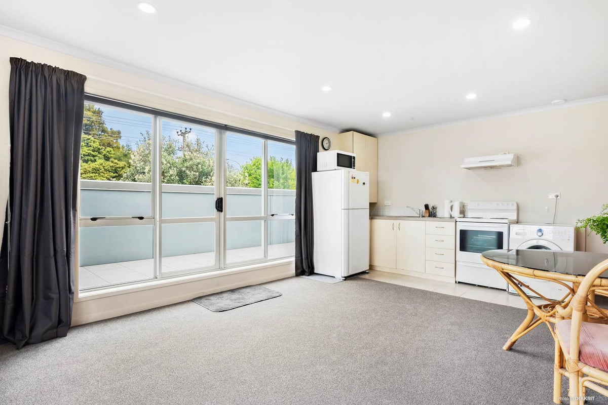 24/239 Rosedale Road, Albany, Auckland - Carousel 1