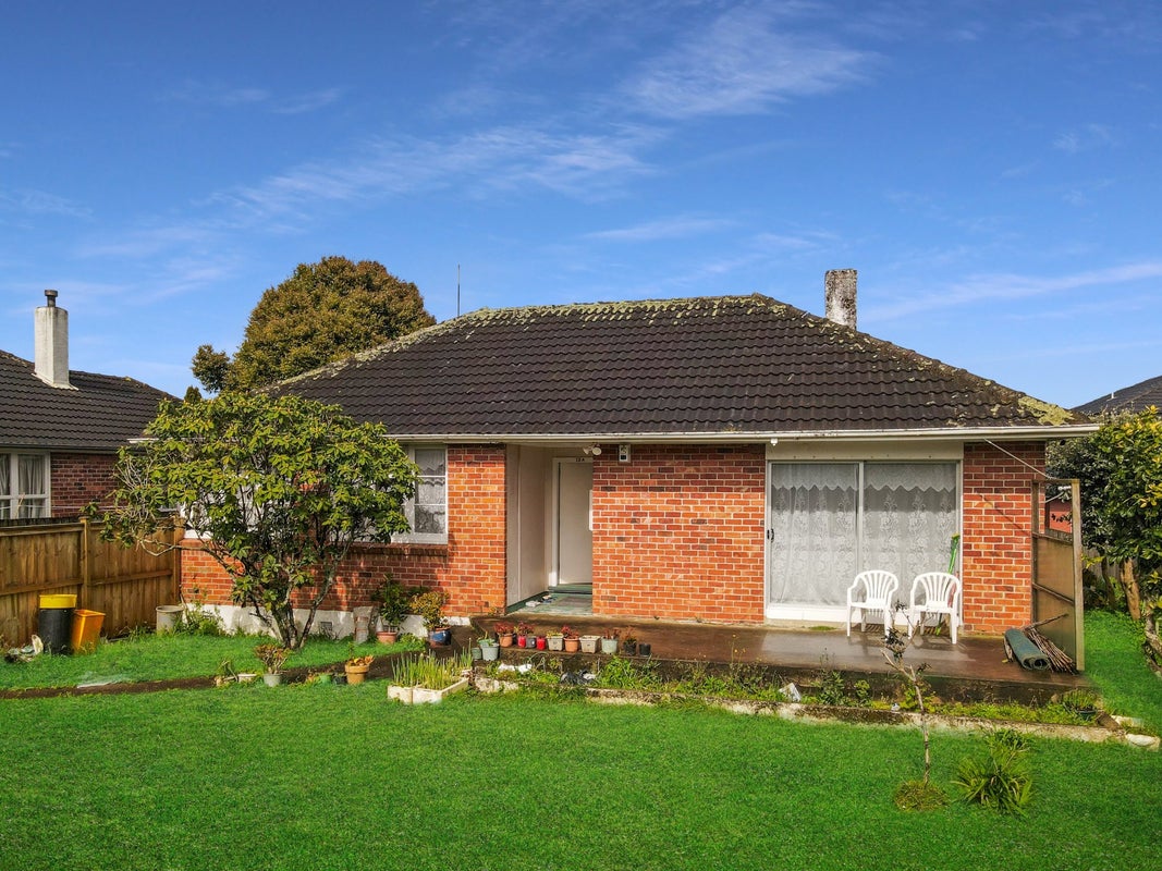12A Haughey Avenue, Three Kings, Auckland - Carousel 1