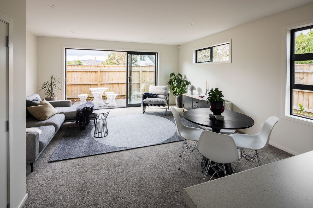 10/338 Oxford Terrace, Avalon, Lower Hutt - Carousel 1