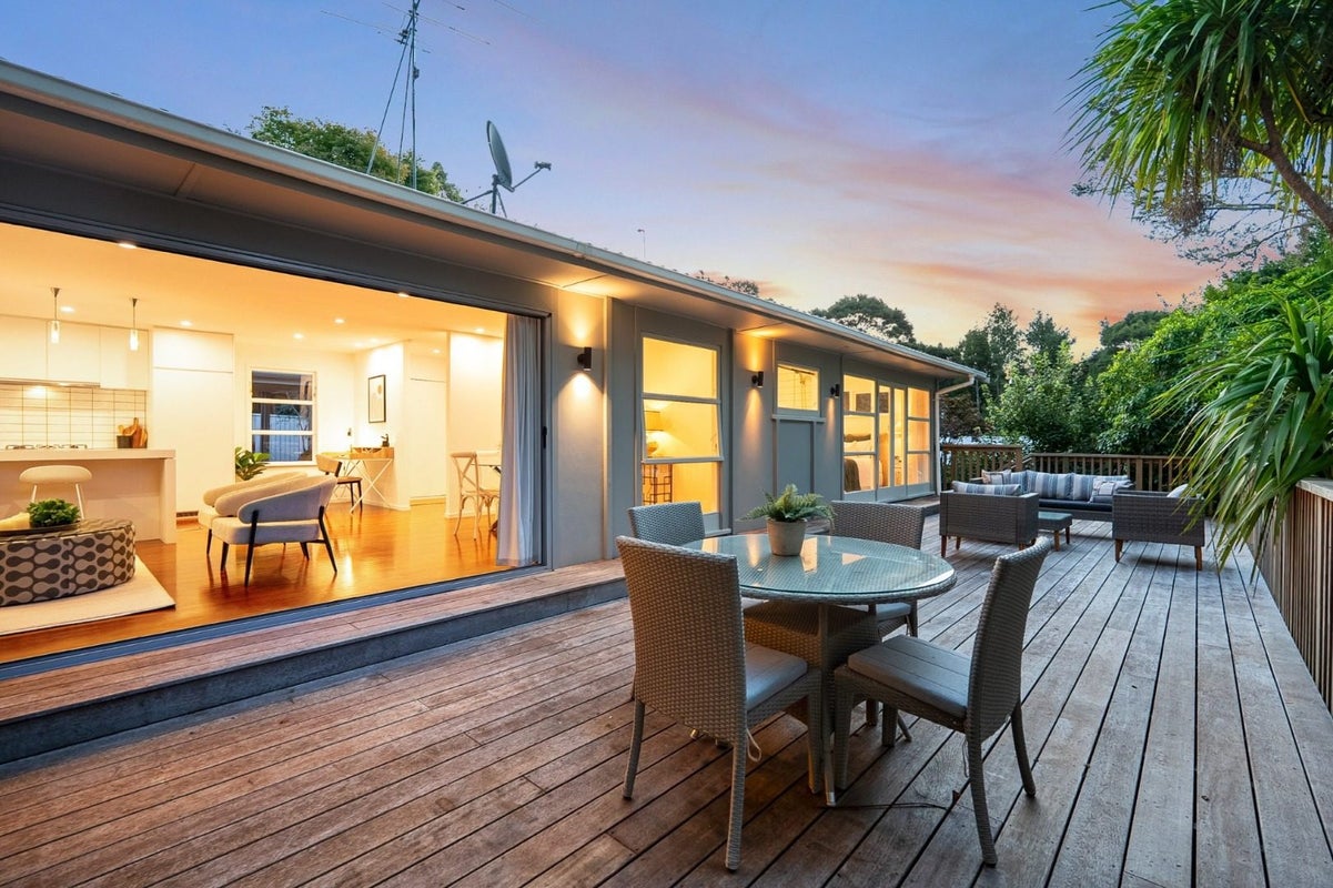 78 Roseberry Avenue, Birkenhead, Auckland - Carousel 1