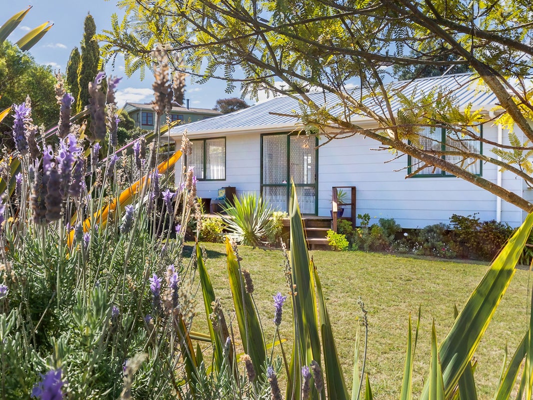 139 Weggery Drive, Waikanae Beach, Waikanae - Carousel 2