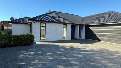 18B Mowat Street, Springlands, Blenheim - Carousel 1