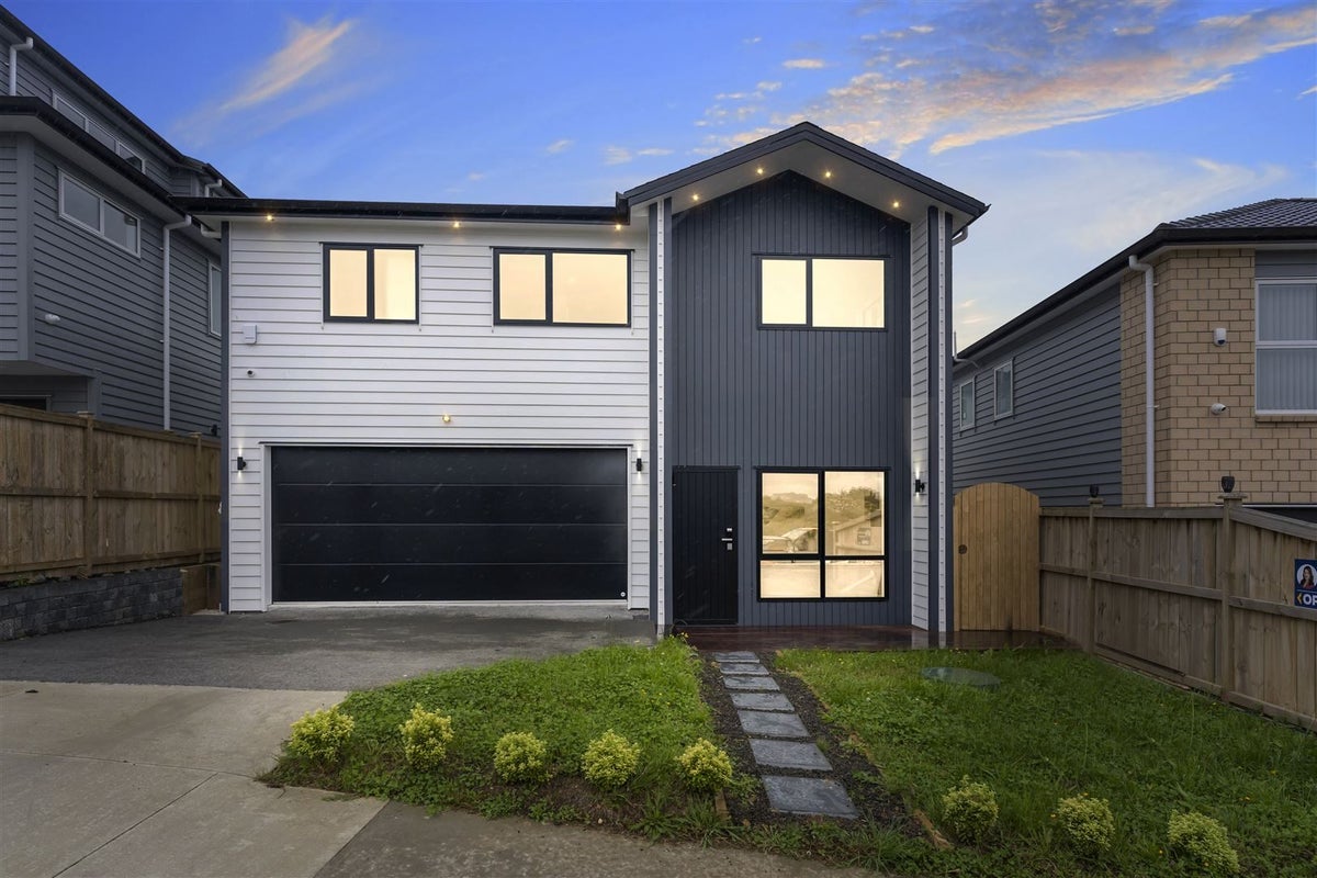 48 Elevation Street, Flat Bush, Auckland - Carousel 1