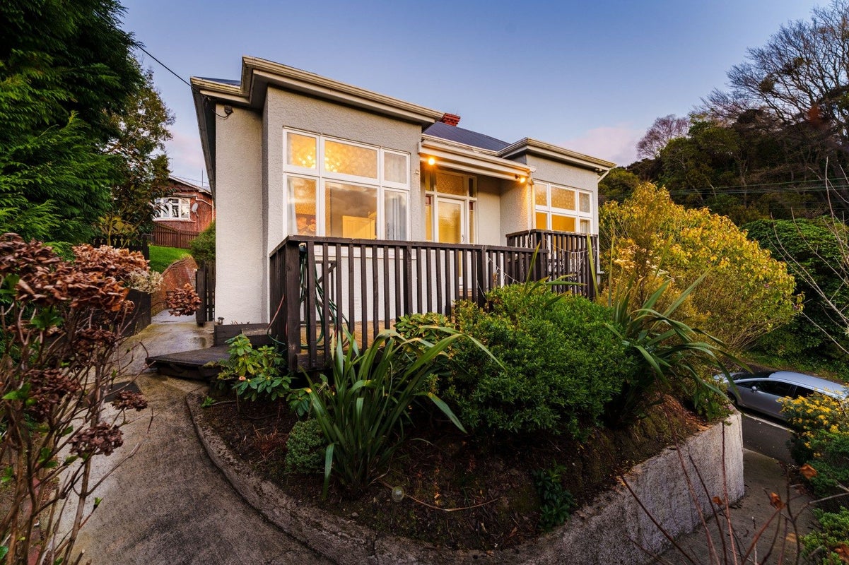 2 Hatfield Street, Opoho, Dunedin - Carousel 2
