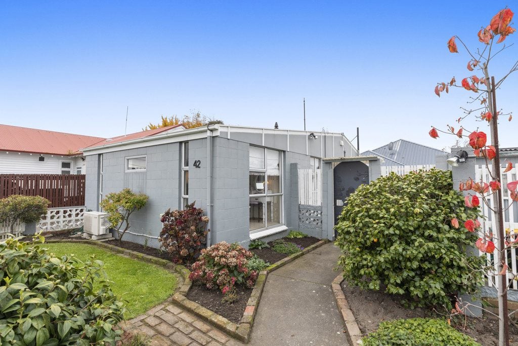2/42 Harker Street, Spreydon, Christchurch - Carousel 2