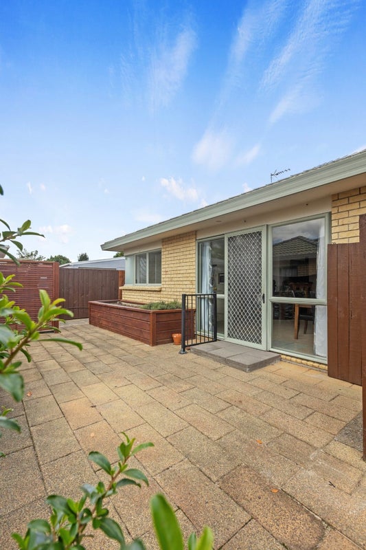 18B Emmett Street, Greerton, Tauranga - Carousel 1