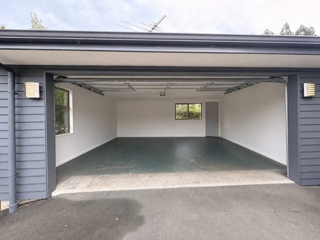34 Ettrick Street, Glenross, Dunedin - Carousel 10