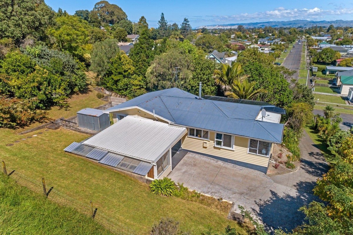 55 Winter Street, Mangapapa, Gisborne - Carousel 2