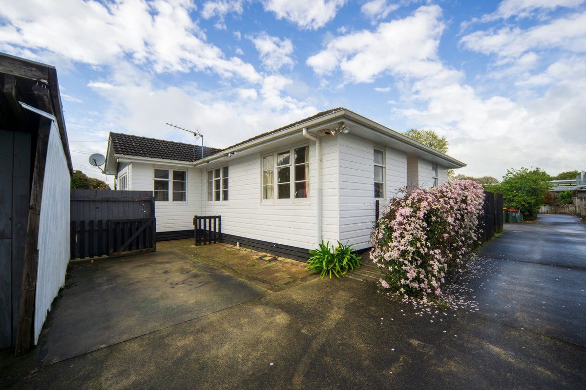 85 Silverdale Road, Silverdale, Hamilton - Carousel 1