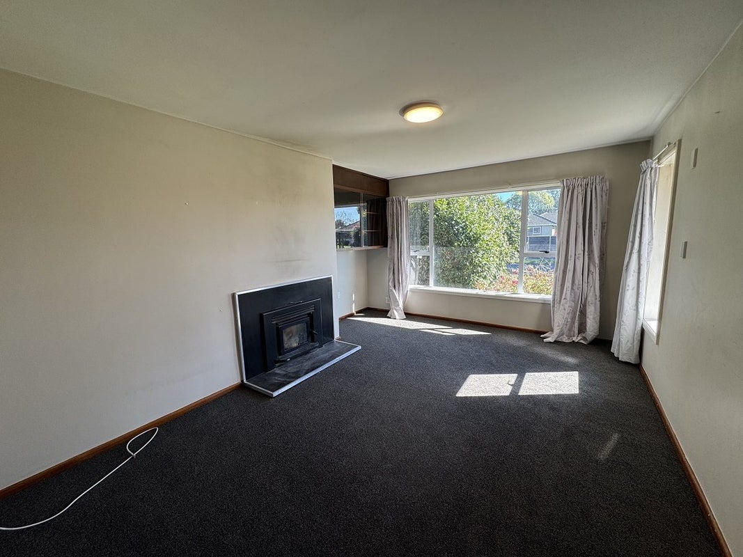 40 Tauiwi Crescent, Hei Hei, Christchurch - Carousel 2