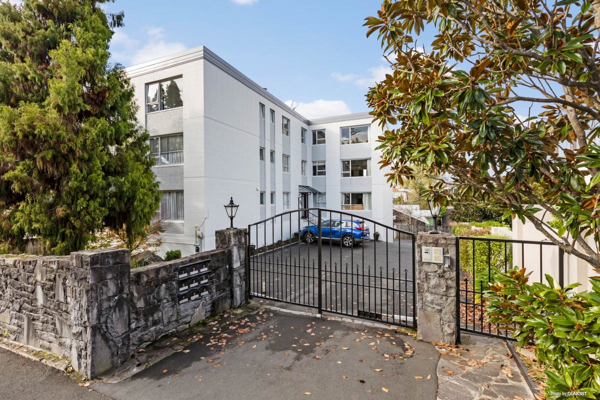 9/11 St Georges Bay Road, Parnell, Auckland - Carousel 1
