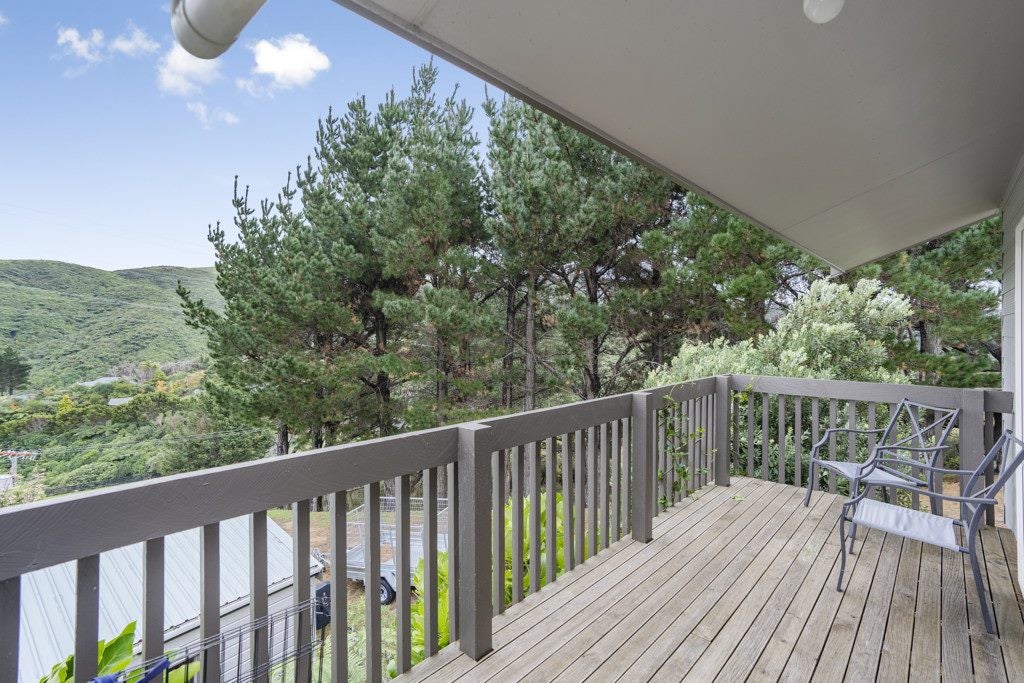 34 Kaitangata Crescent, Kelson, Lower Hutt - Carousel 2