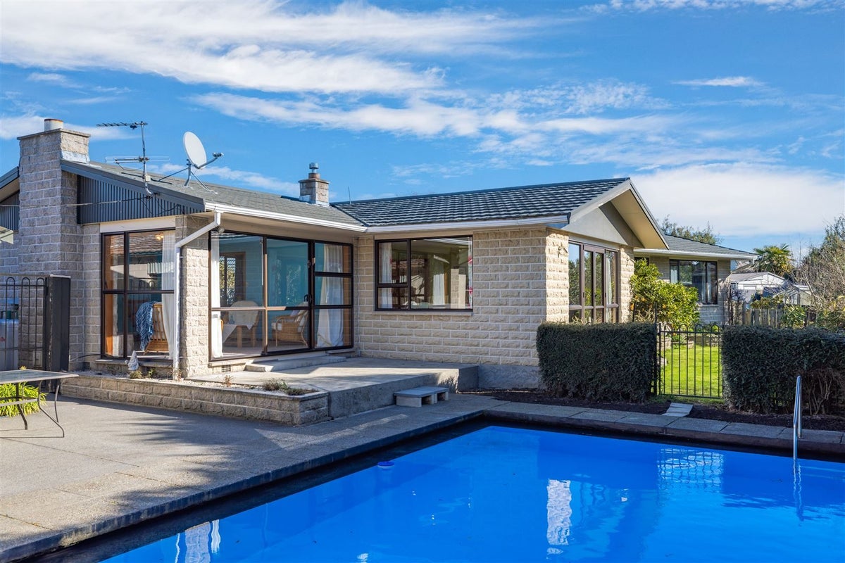 41A Tintern Avenue, Avonhead, Christchurch - Carousel 1
