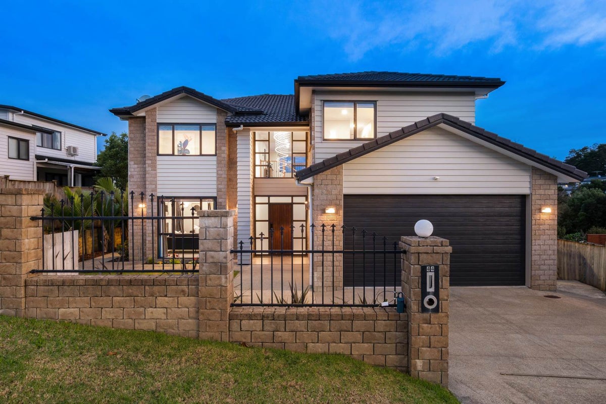 44 Hornbill Drive, Fairview Heights, Auckland - Carousel 2