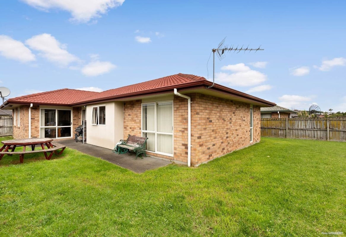 12 Rock Daisy Crescent, Mangere, Auckland - Carousel 13
