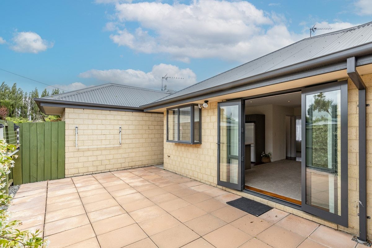 26B Sawyers Arms Road, Northcote, Christchurch - Carousel 2