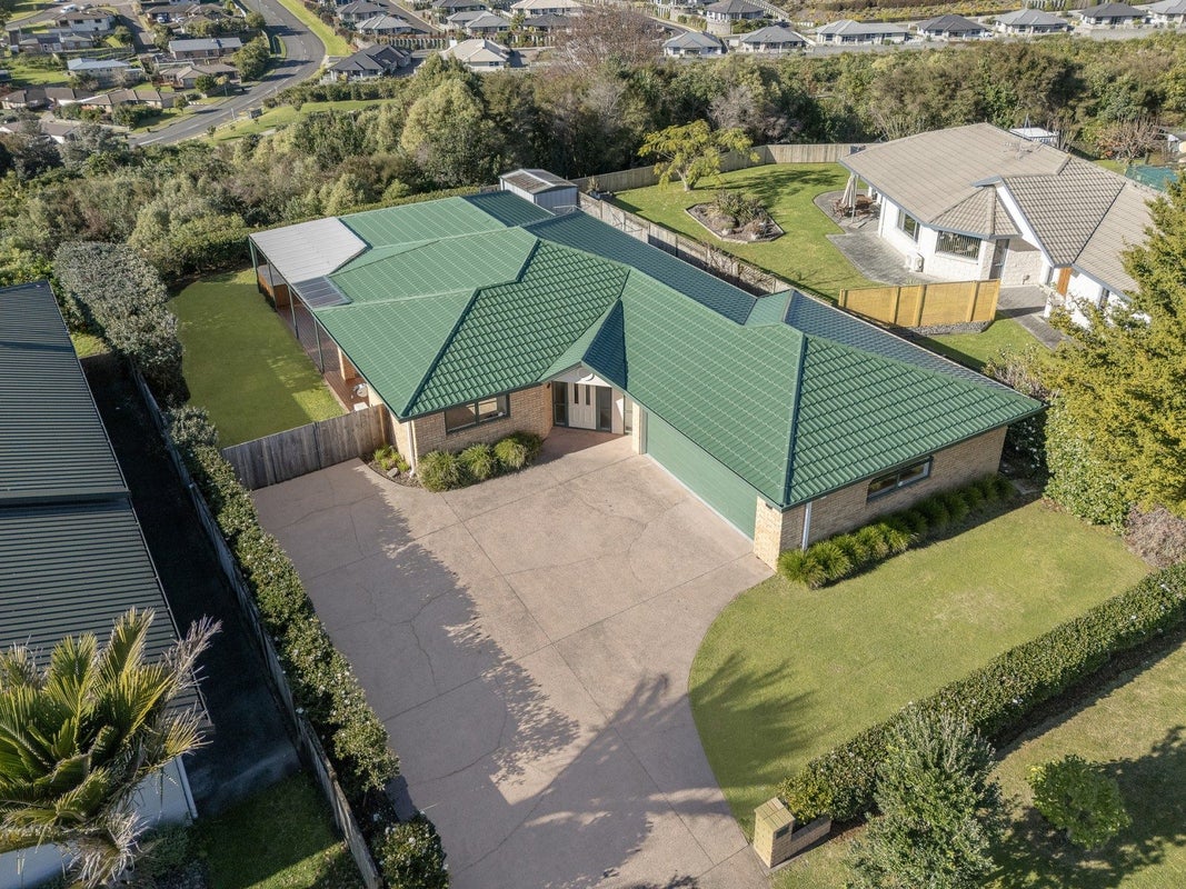 54 Mahonia Place, Pyes Pa, Tauranga - Carousel 1