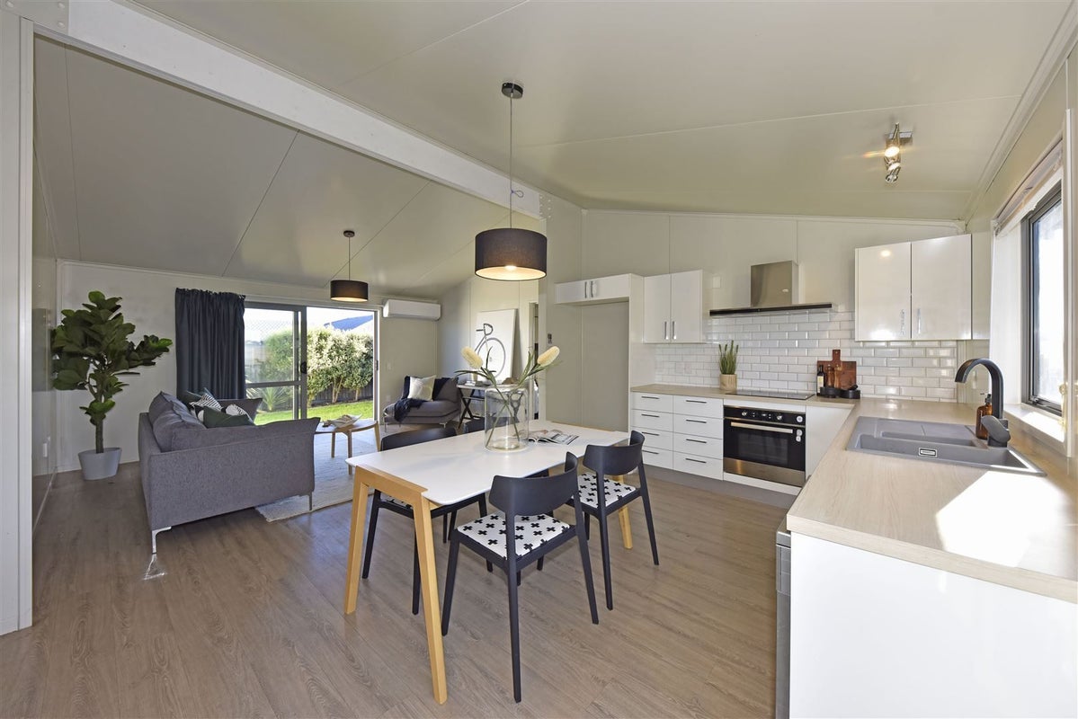 3 KINGSBRIDGE DRIVE, Burwood, Christchurch - Carousel 1