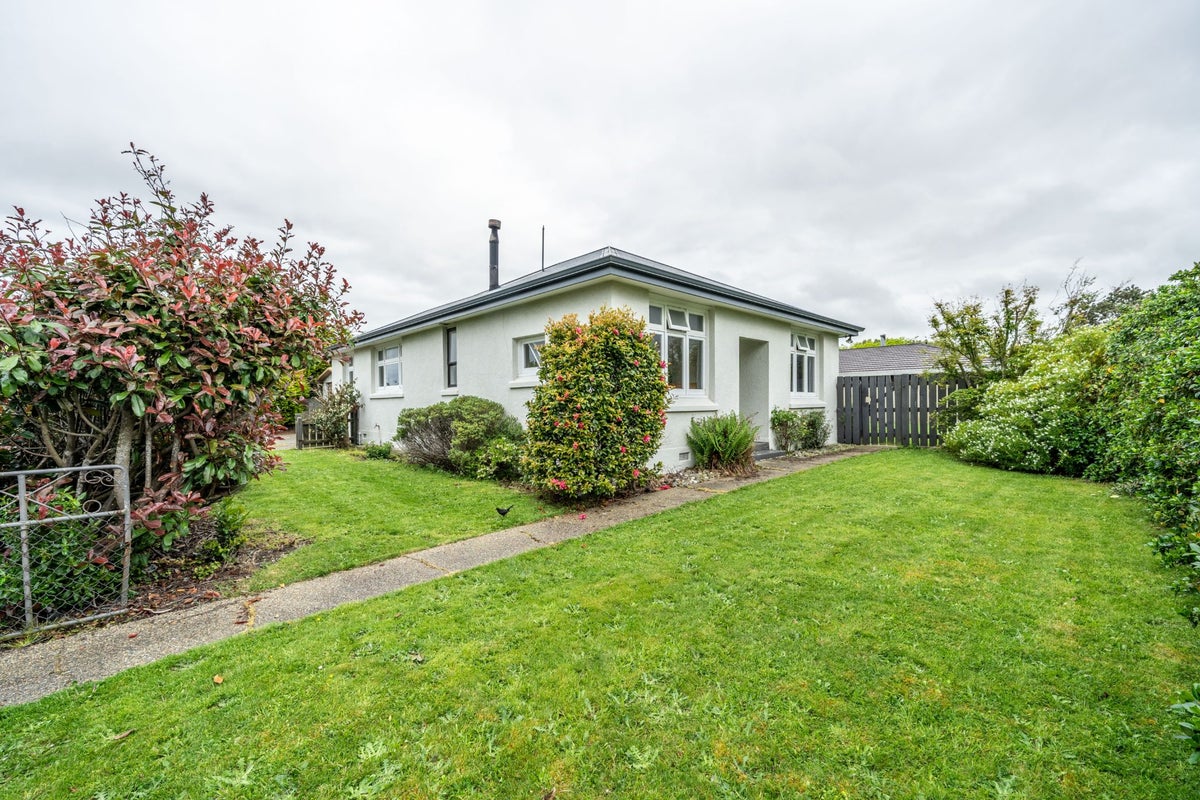 74 Wilfrid Street, Newfield, Invercargill - Carousel 1