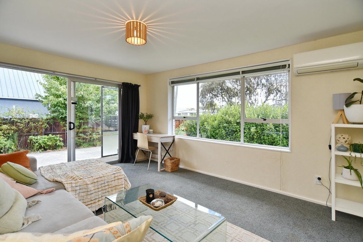1/40 Prestons Road, Redwood, Christchurch - Carousel 2