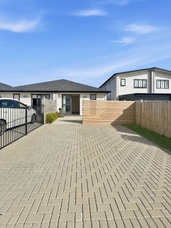 20 Rorotu Avenue, Karaka, Papakura - Carousel 18