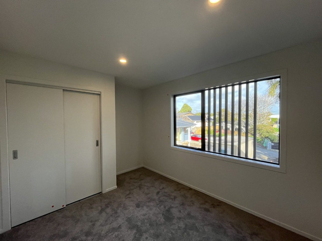 7/157 Beach Haven Road, Beach Haven, Auckland - Carousel 9