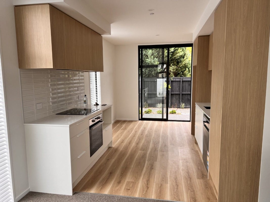 2D Cheltenham Street, Merivale, Christchurch - Carousel 2