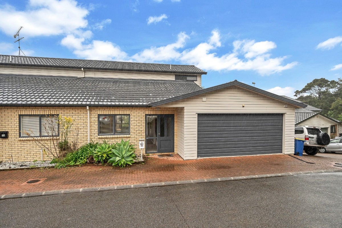 17/55 Verbena Road, Birkdale, Auckland - Carousel 1
