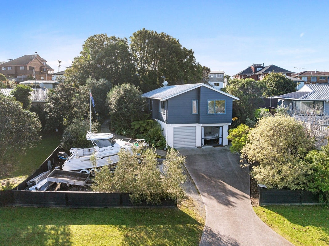 11 Donald Street, Stanmore Bay, Whangaparaoa - Carousel 2