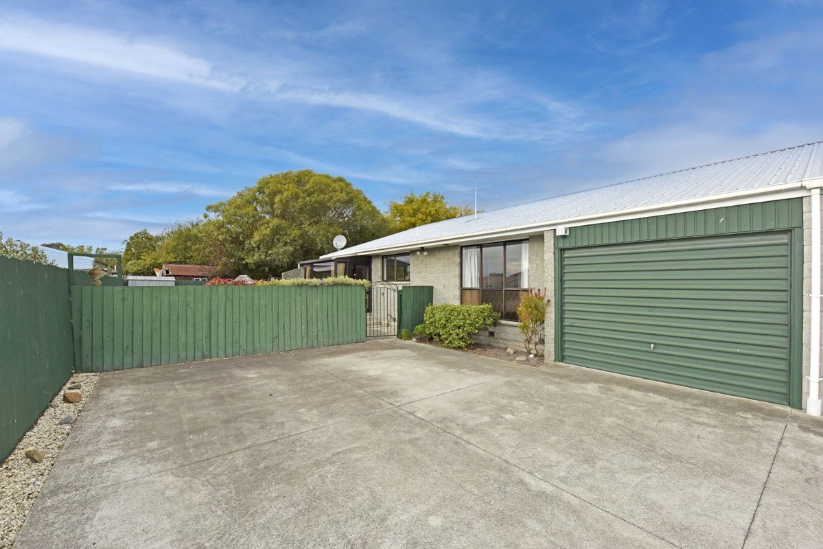 2/22 Aldwins Road, Phillipstown, Christchurch - Carousel 2