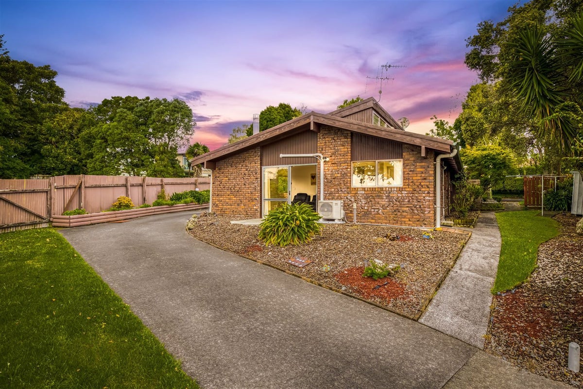 1/39 Miltonia Avenue, Te Atatu South, Auckland - Carousel 2