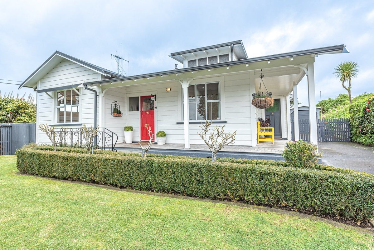 23 Moore Avenue, Tawhero, Whanganui - Carousel 1