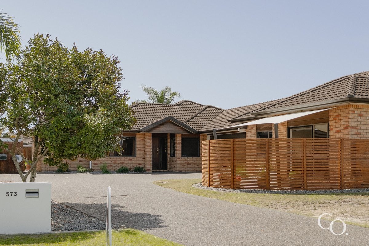 573 Gloucester Road, Papamoa Beach, Papamoa - Carousel 1