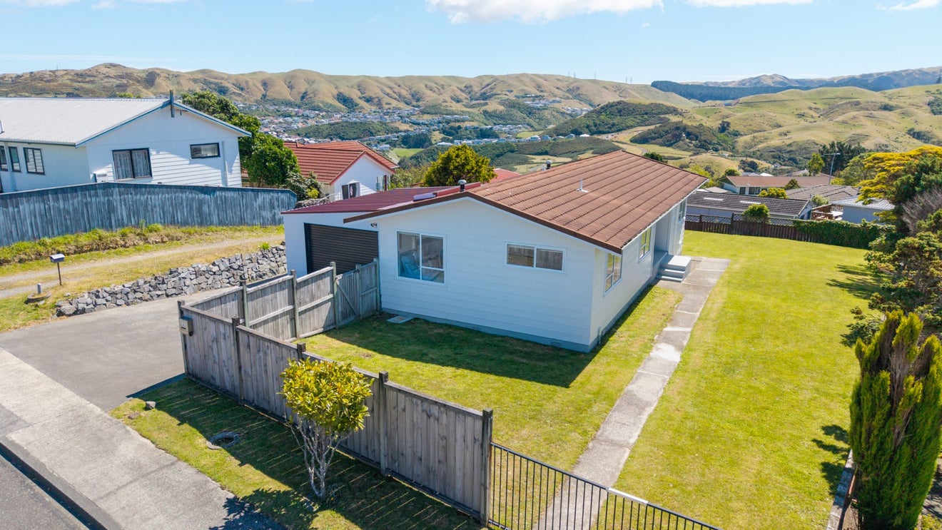 4 Maraval Crescent, Grenada Village, Wellington - Carousel 1
