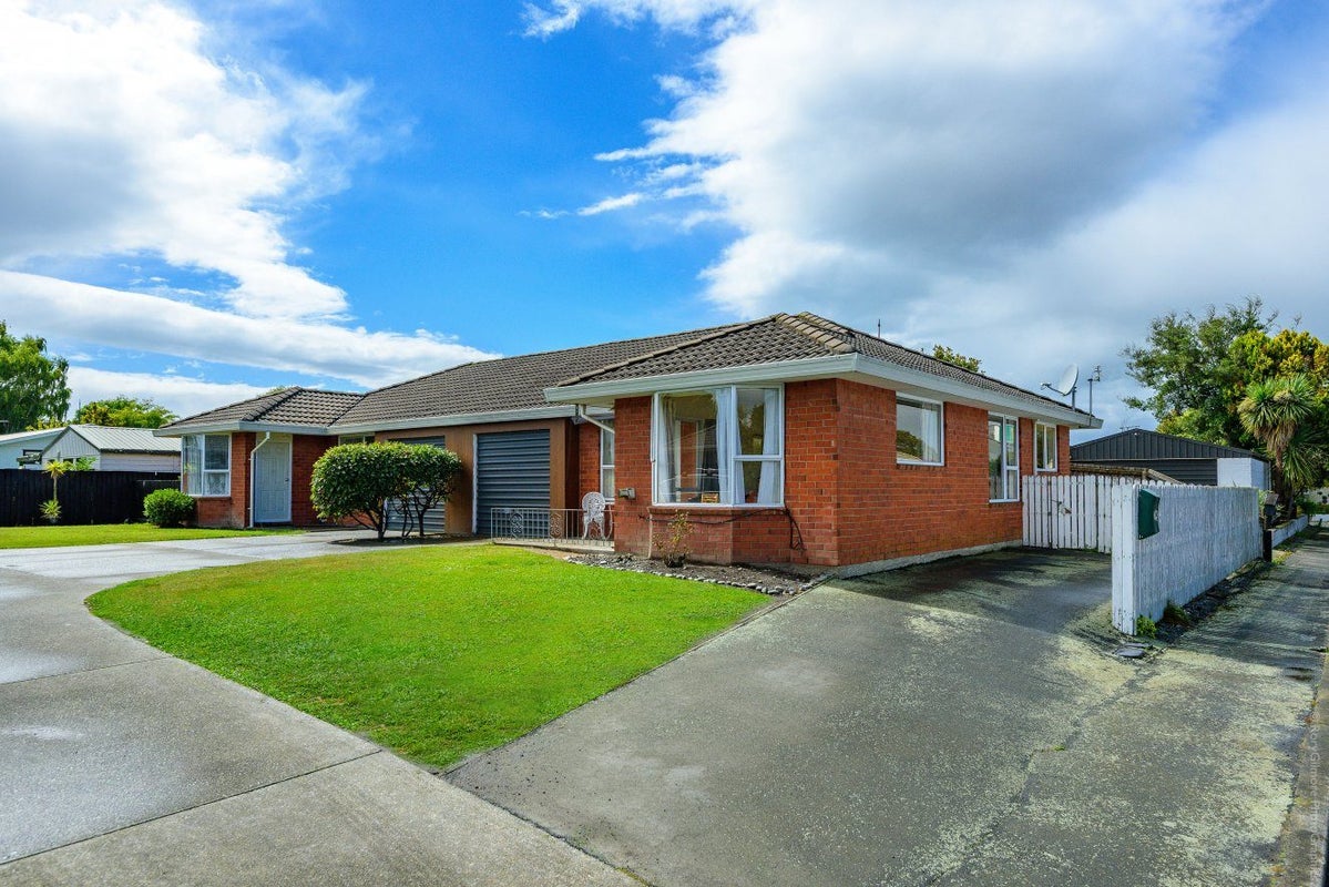 1/45 Shannon Place, Belfast, Christchurch - Carousel 1