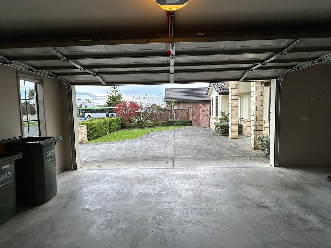 16 Moonlight Drive, Rototuna North, Hamilton - Carousel 24