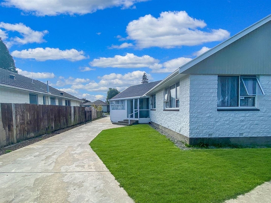 74 Oakhampton Street, Hornby, Christchurch - Carousel 1