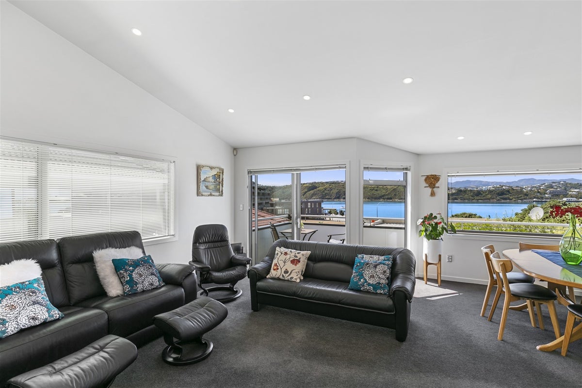 380A Evans Bay Parade, Hataitai, Wellington - Carousel 2