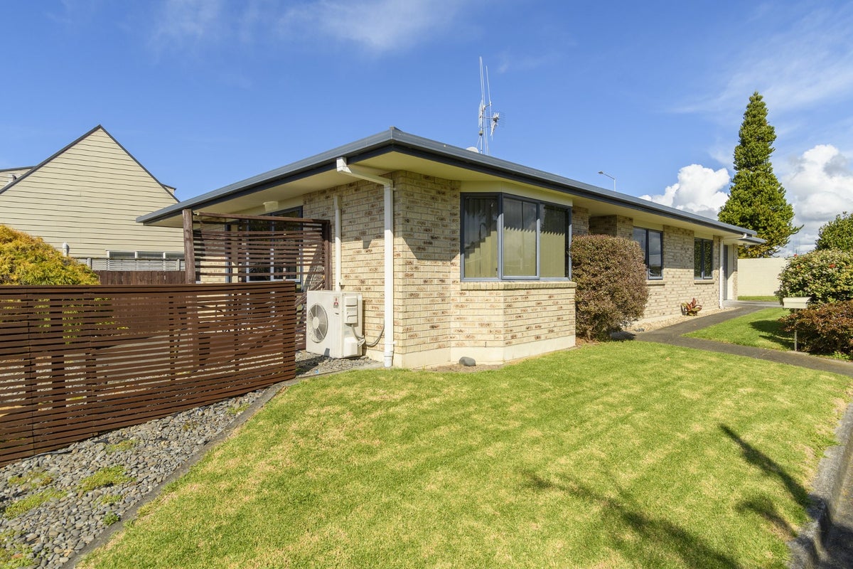 2 Verona Way, Judea, Tauranga - Carousel 16