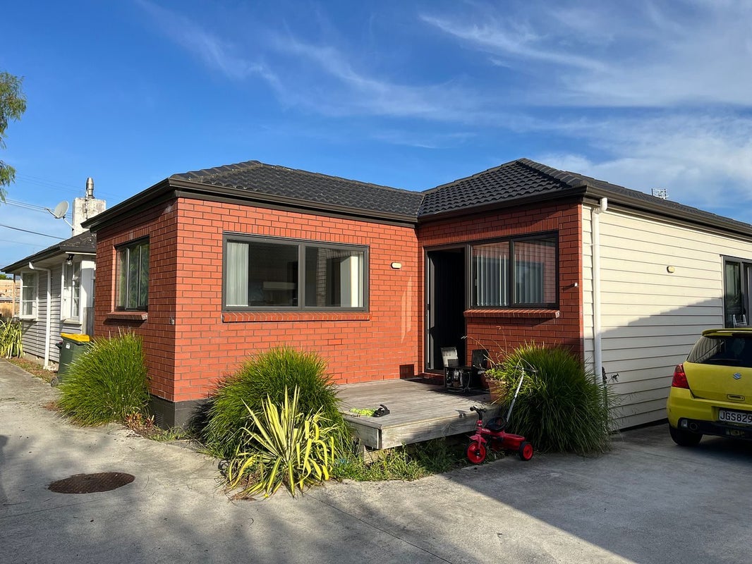 4A Ellen Street, Manurewa East, Auckland - Carousel 1